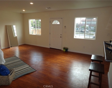 6721 A Rosemead Boulevard - Photo Thumbnail 17