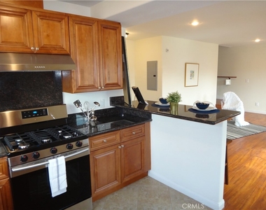 6721 A Rosemead Boulevard - Photo Thumbnail 8