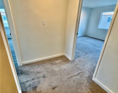 5025 Denny Avenue - Photo Thumbnail 21
