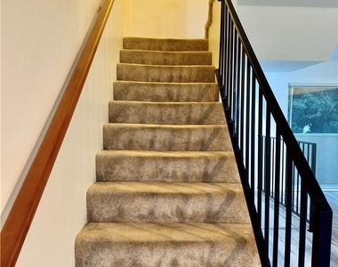 5025 Denny Avenue - Photo Thumbnail 9