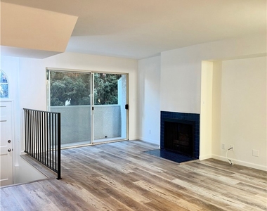 5025 Denny Avenue - Photo Thumbnail 36