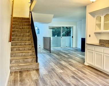 5025 Denny Avenue - Photo Thumbnail 19