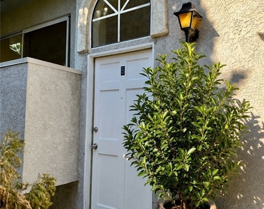 5025 Denny Avenue - Photo Thumbnail 17