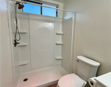 5025 Denny Avenue - Photo Thumbnail 26