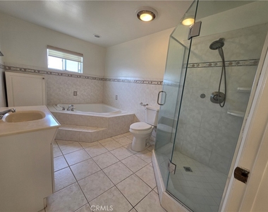 550 Palm - Photo Thumbnail 12