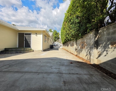 550 Palm - Photo Thumbnail 18