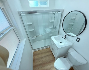 6222 Hood Avenue - Photo Thumbnail 12
