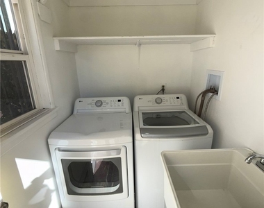 6222 Hood Avenue - Photo Thumbnail 18