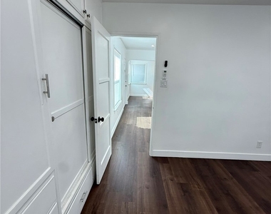 6222 Hood Avenue - Photo Thumbnail 14
