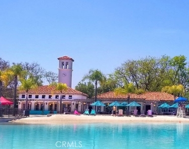 50 Picazo - Photo Thumbnail 17