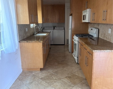 2505 Ocean - Photo Thumbnail 2