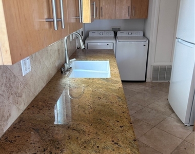 2505 Ocean - Photo Thumbnail 3