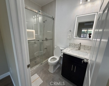 311 E Colorado Boulevard - Photo Thumbnail 12