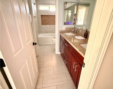 2629 N Palm - Photo Thumbnail 6