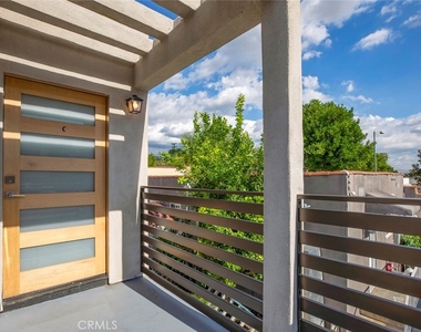 1045 Sonora - Photo Thumbnail 4