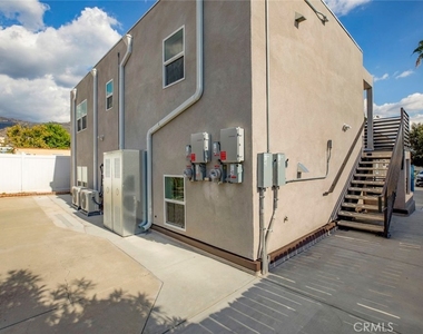 1045 Sonora - Photo Thumbnail 2
