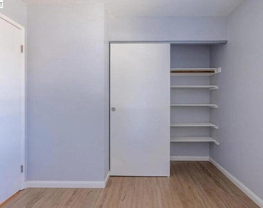 3043 Tonopah Cir - Photo Thumbnail 15