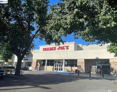 3043 Tonopah Cir - Photo Thumbnail 26