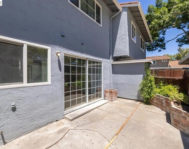 3043 Tonopah Cir - Photo Thumbnail 19