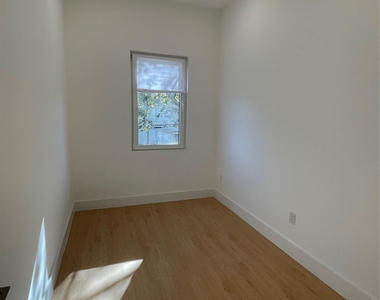 6015 Maspeth Avenue - Photo Thumbnail 8