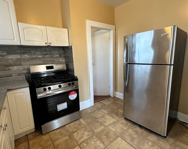 49 S 10th Avenue - Photo Thumbnail 4