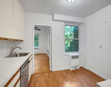 281 Garth Road - Photo Thumbnail 17