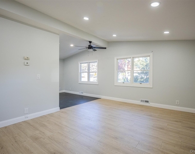 76 Samuel Street - Photo Thumbnail 5