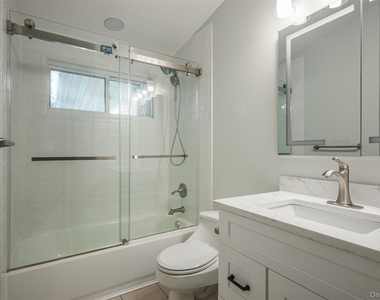 76 Samuel Street - Photo Thumbnail 9