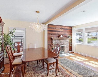1901 Meadow Road - Photo Thumbnail 6