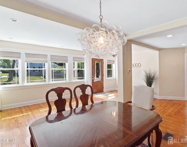 1901 Meadow Road - Photo Thumbnail 7