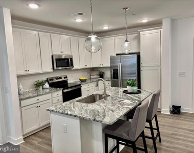 21950 Garganey Terrace - Photo Thumbnail 3