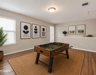 11209 Drumellan St - Photo Thumbnail 14