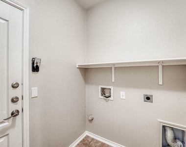 11209 Drumellan St - Photo Thumbnail 22