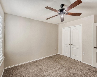 11209 Drumellan St - Photo Thumbnail 21