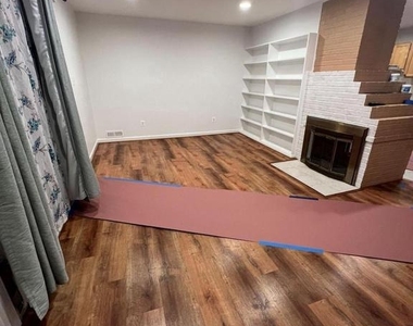 7305 Charlotte Street - Photo Thumbnail 4