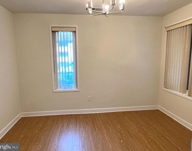 527 Florida Avenue - Photo Thumbnail 8