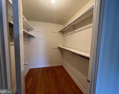 527 Florida Avenue - Photo Thumbnail 17