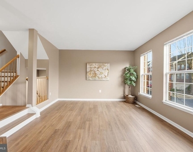 13118 Forest Mist Lane - Photo Thumbnail 4