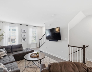 2764 Velocity Road - Photo Thumbnail 7
