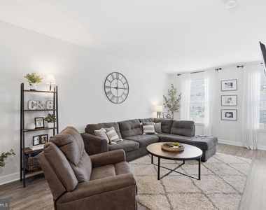 2764 Velocity Road - Photo Thumbnail 9