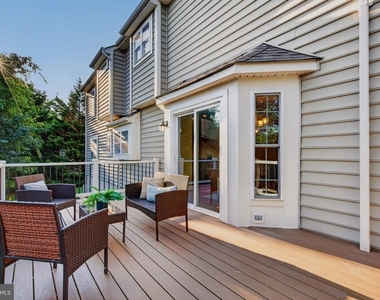 889 Ballou Street - Photo Thumbnail 75