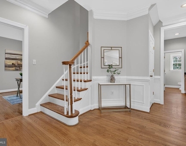 889 Ballou Street - Photo Thumbnail 11