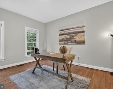 889 Ballou Street - Photo Thumbnail 13