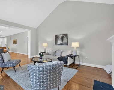 889 Ballou Street - Photo Thumbnail 40
