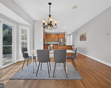 889 Ballou Street - Photo Thumbnail 30