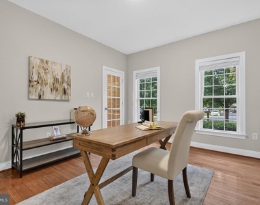 889 Ballou Street - Photo Thumbnail 15