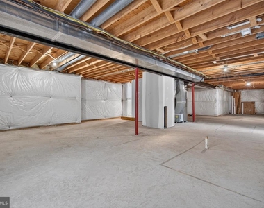 889 Ballou Street - Photo Thumbnail 77