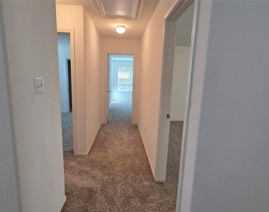 249 Red Buckeye Loop - Photo Thumbnail 19