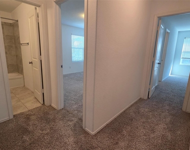 249 Red Buckeye Loop - Photo Thumbnail 18