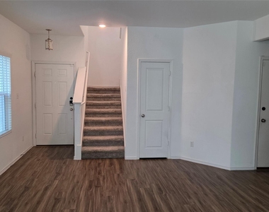 249 Red Buckeye Loop - Photo Thumbnail 23